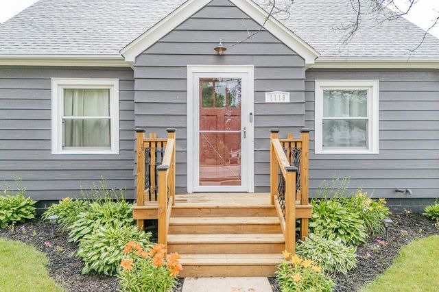 1118 DEPOT STREET, Manawa, WI 54949