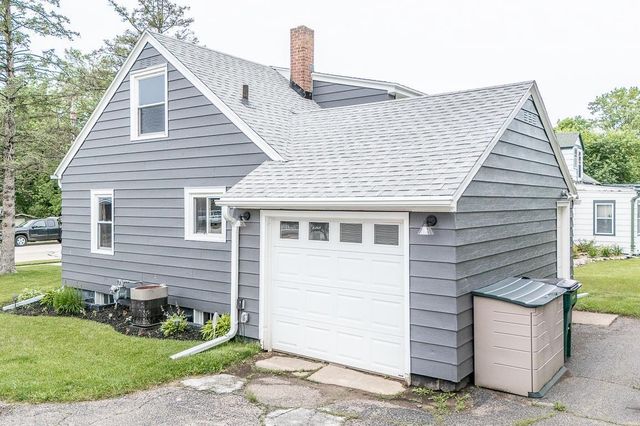 1118 DEPOT STREET, Manawa, WI 54949