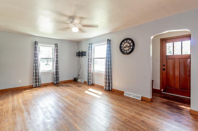 1118 DEPOT STREET, Manawa, WI 54949