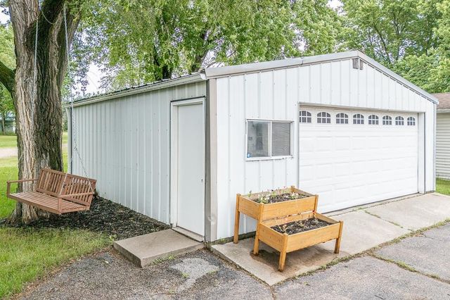 1118 DEPOT STREET, Manawa, WI 54949