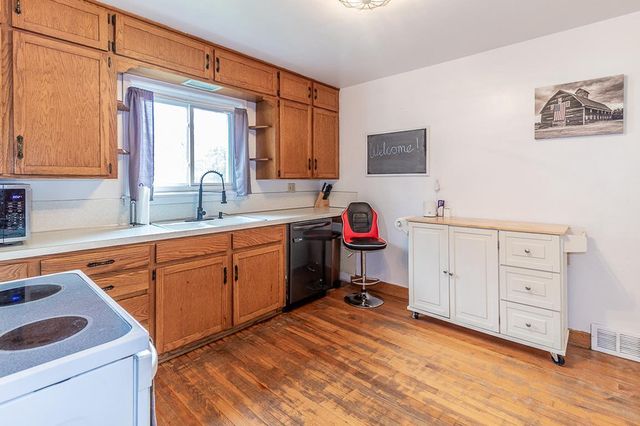 1118 DEPOT STREET, Manawa, WI 54949