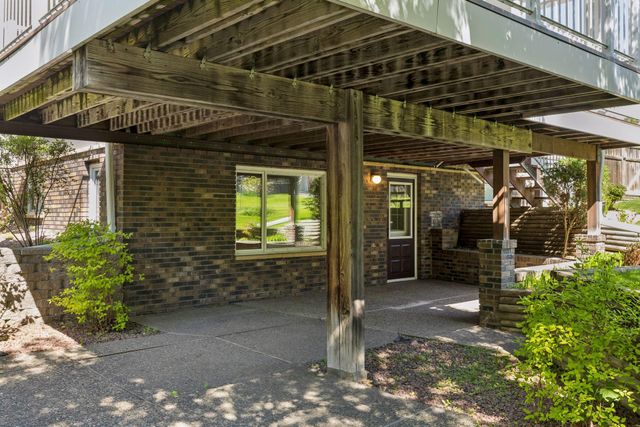 20 Balsam Lane N, Plymouth, MN 55441