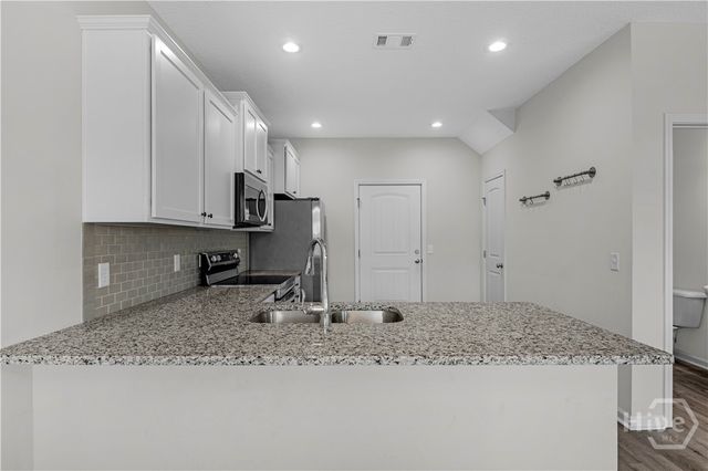 85 Brightleaf Circle, Hinesville, GA 31313