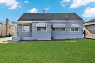 6555 W 83rd Street, Burbank, IL 60459