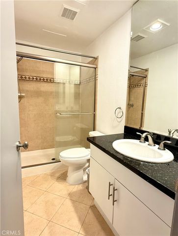 7826 Topanga Canyon, Canoga Park, CA 91304
