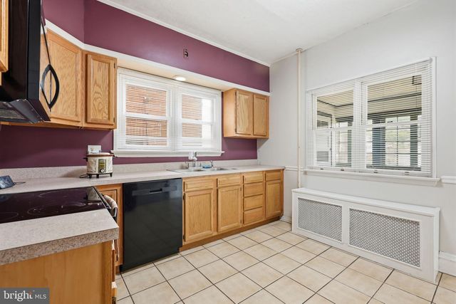 1423 LOCUST ST, Norristown, PA 19401