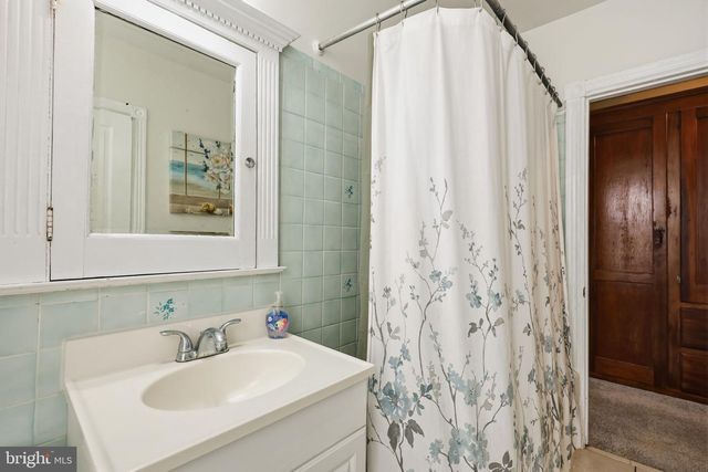 1423 LOCUST ST, Norristown, PA 19401