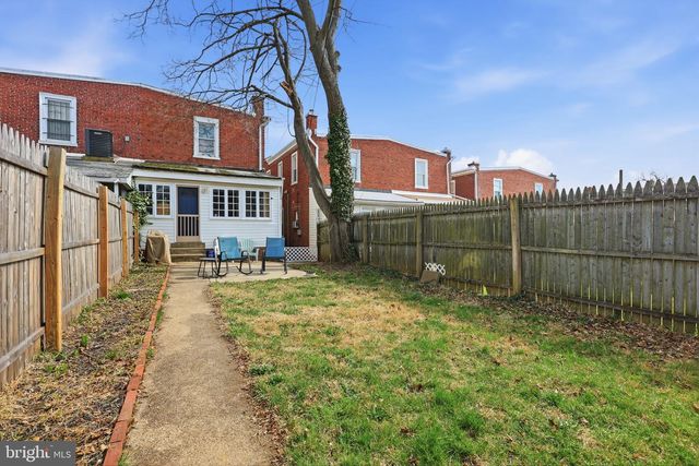 1423 LOCUST ST, Norristown, PA 19401