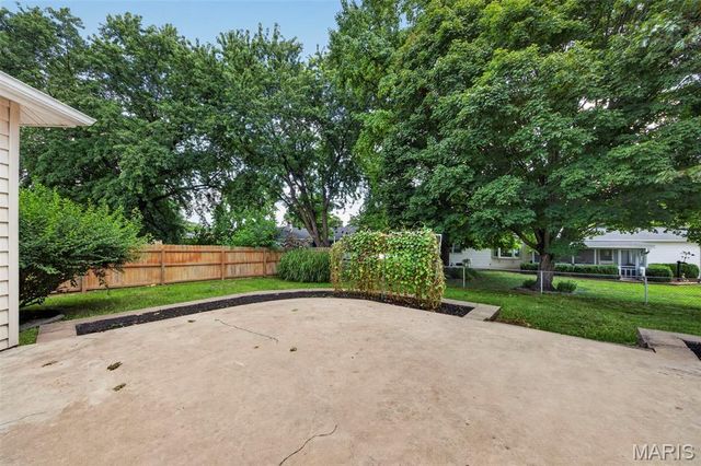 3020 Park Avenue, St Charles, MO 63301