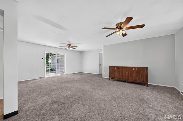 3020 Park Avenue, St Charles, MO 63301