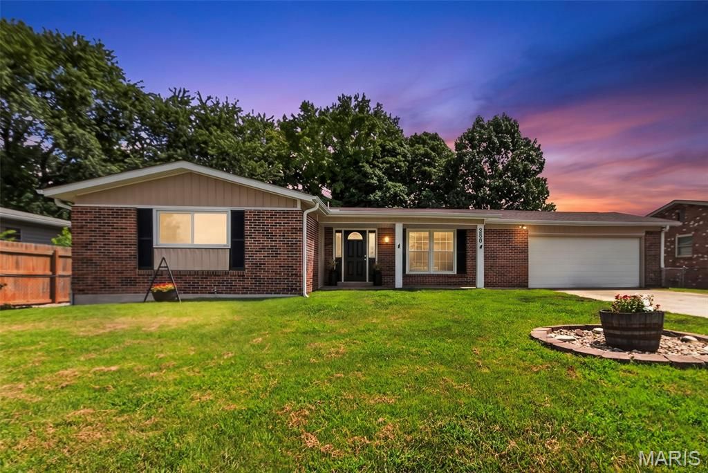 3020 Park Avenue, St Charles, MO 63301