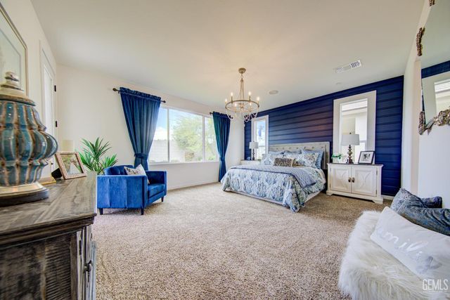 11011 Alcazar Avenue, Bakersfield, CA 93311