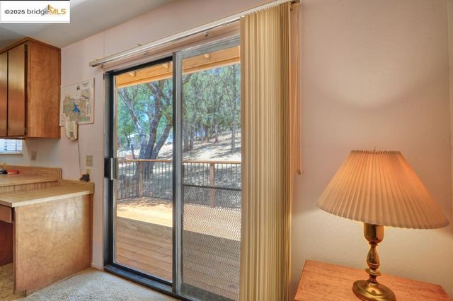 12811 Cresthaven Drive, Groveland, CA 95321