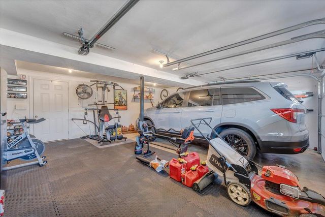 2525 Fountain LN, Vinton, VA 24179