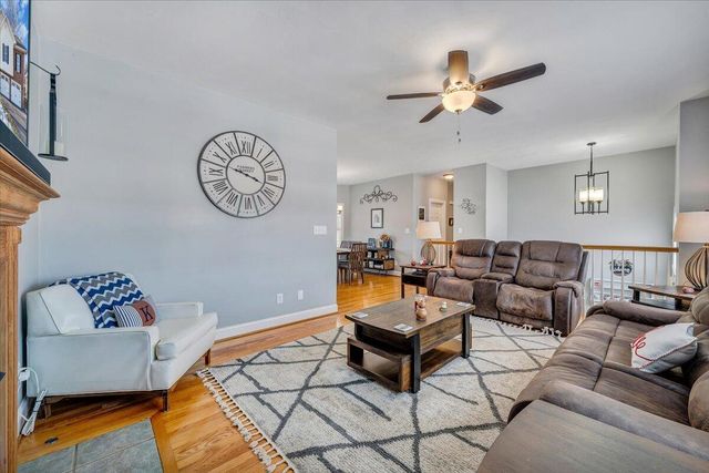 2525 Fountain LN, Vinton, VA 24179