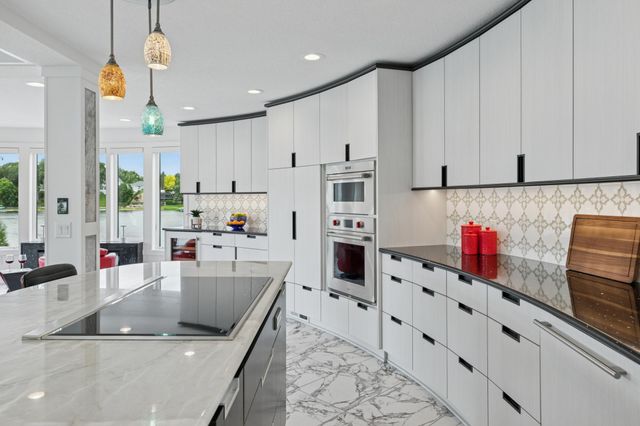 9235 Lake Riley Boulevard, Chanhassen, MN 55317