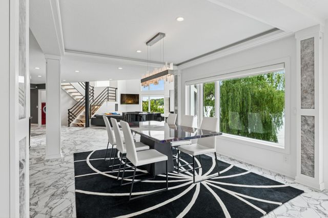 9235 Lake Riley Boulevard, Chanhassen, MN 55317