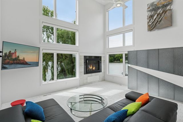 9235 Lake Riley Boulevard, Chanhassen, MN 55317