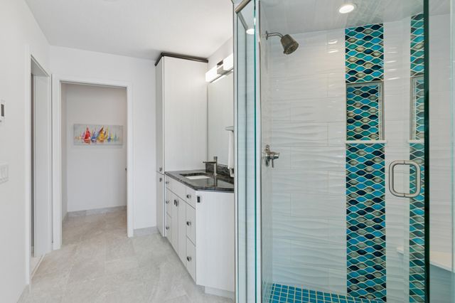 9235 Lake Riley Boulevard, Chanhassen, MN 55317