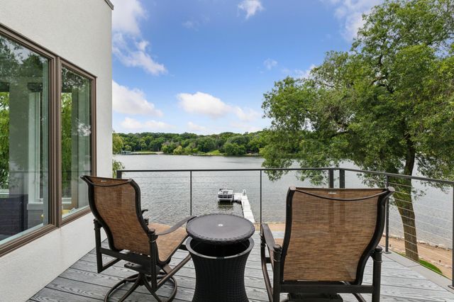 9235 Lake Riley Boulevard, Chanhassen, MN 55317