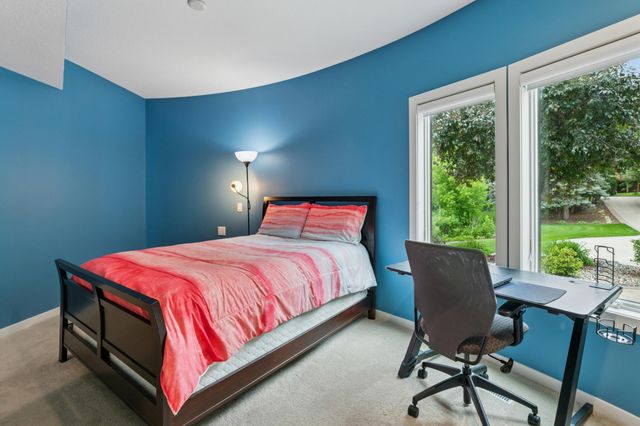 9235 Lake Riley Boulevard, Chanhassen, MN 55317