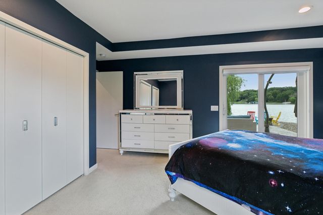 9235 Lake Riley Boulevard, Chanhassen, MN 55317