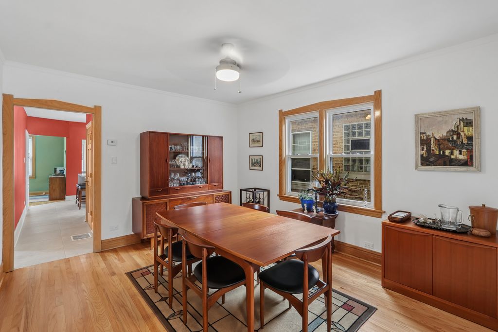 7815 W WESTWOOD Drive, Elmwood Park, IL 60707 — photo 4