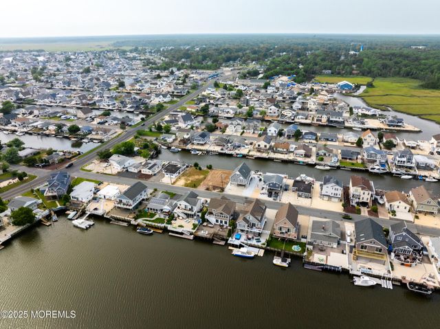 109 E Sail Drive, Little Egg Harbor, NJ 08087