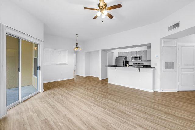 5125 PALM SPRINGS BOULEVARD 4305, Tampa, FL 33647