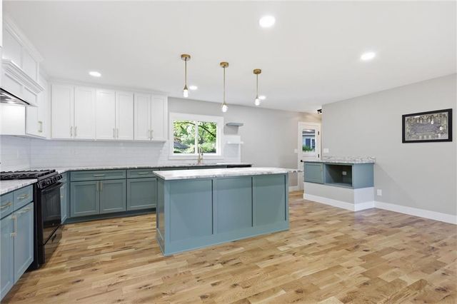 10408 Beverly Drive, Overland Park, KS 66207