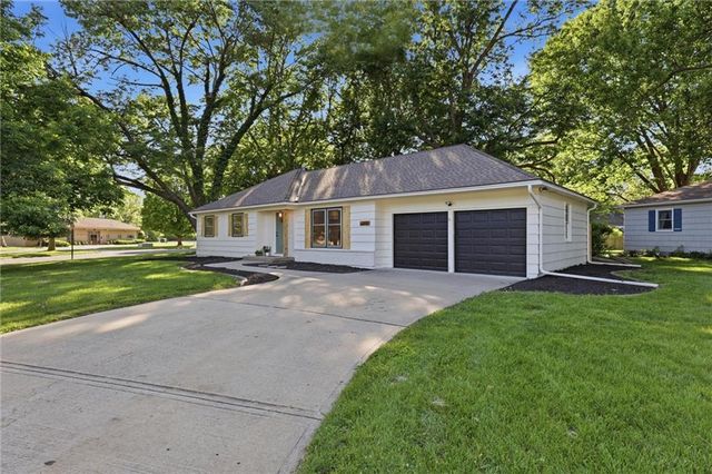 10408 Beverly Drive, Overland Park, KS 66207