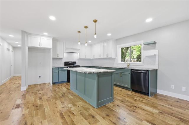10408 Beverly Drive, Overland Park, KS 66207