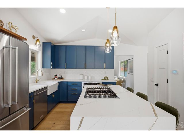 1254 Lee Hill Dr, Boulder, CO 80302