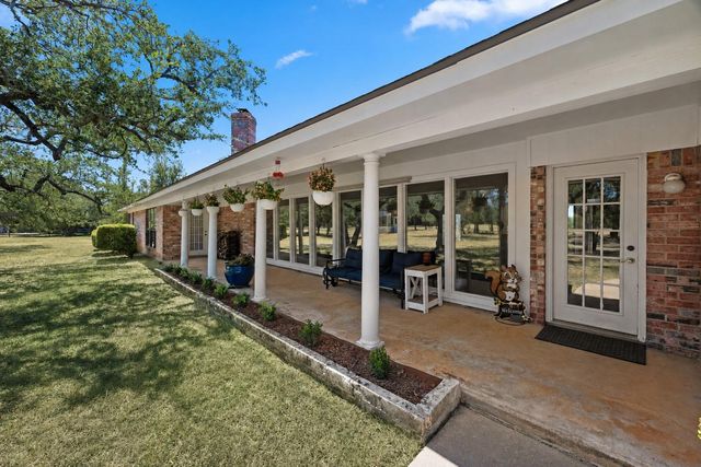 1501 Woods LOOP, Driftwood, TX 78619