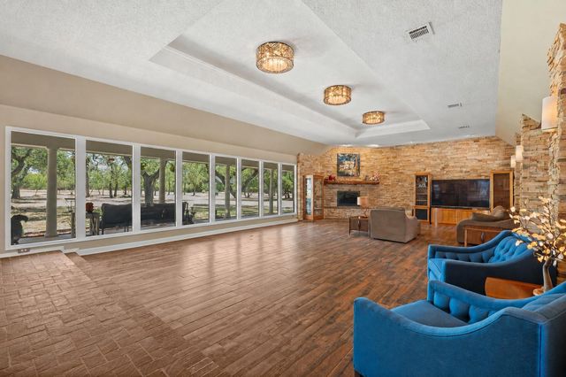 1501 Woods LOOP, Driftwood, TX 78619
