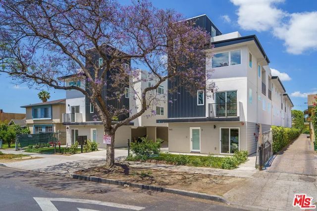 945 N Oxford Avenue 10, Los Angeles, CA 90029