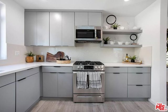 945 N Oxford Avenue 10, Los Angeles, CA 90029