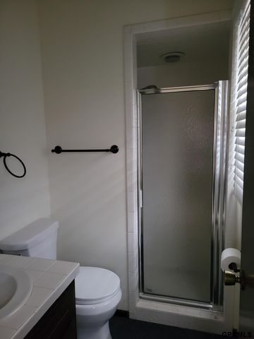 710 Pawnee Drive, Gretna, NE 68028