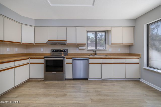 33 Sycamore Circle, Ormond Beach, FL 32174