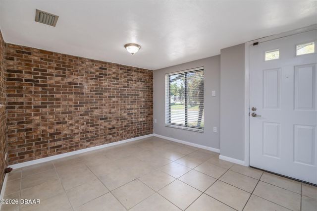 33 Sycamore Circle, Ormond Beach, FL 32174