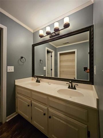 450 Eastbourne Way, Alpharetta, GA 30005