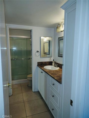 25712 Le Parc 19, Lake Forest, CA 92630