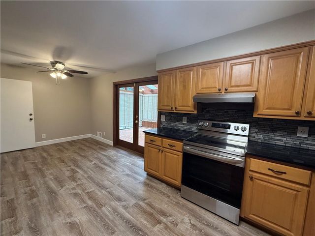 145 Starboard Point, Roswell, GA 30076