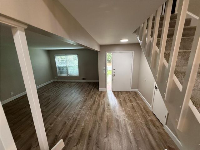 145 Starboard Point, Roswell, GA 30076