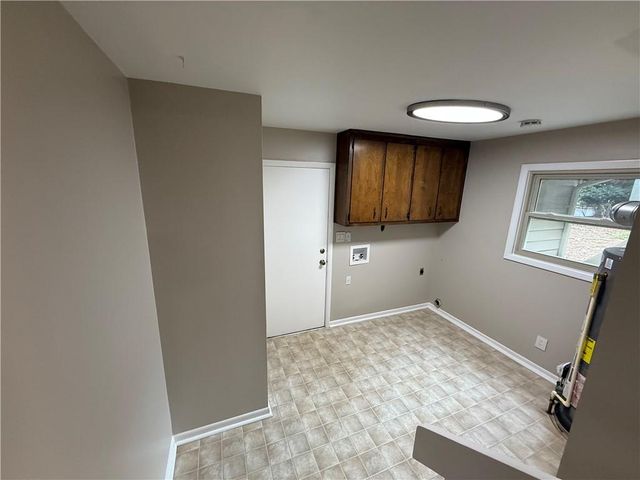 145 Starboard Point, Roswell, GA 30076