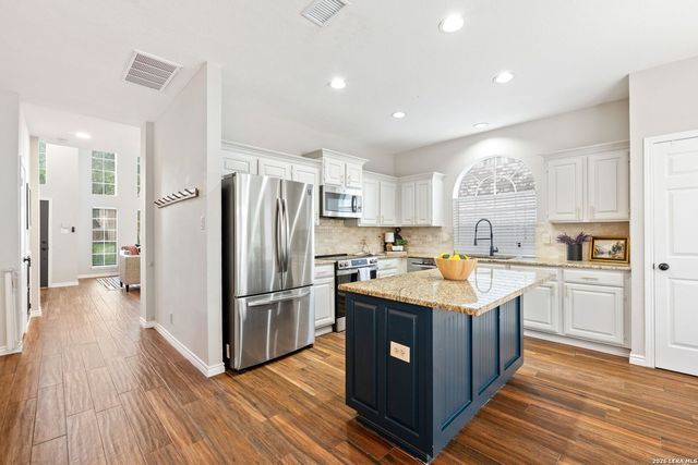 2035 Chittim Trail Dr, San Antonio, TX 78232