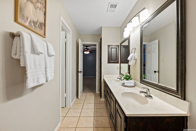 2035 Chittim Trail Dr, San Antonio, TX 78232