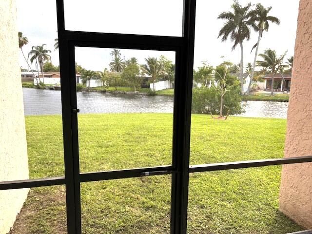2711 NW 104th Avenue, Sunrise, FL 33322