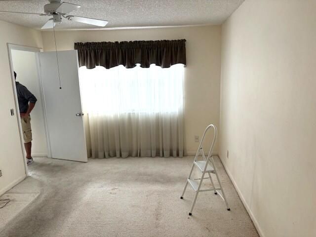 2711 NW 104th Avenue, Sunrise, FL 33322