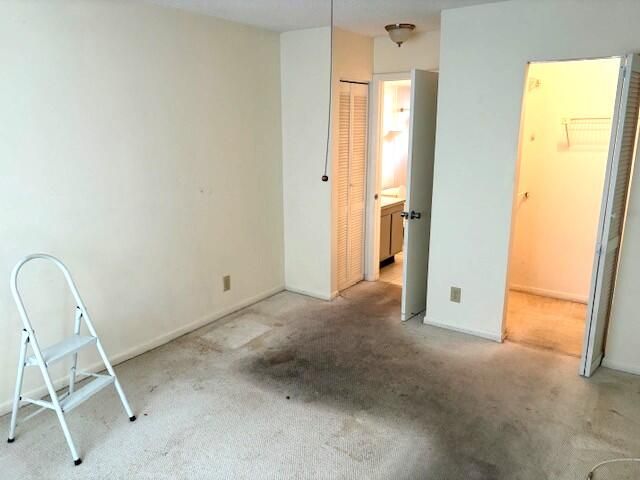 2711 NW 104th Avenue, Sunrise, FL 33322